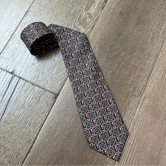 Liberty of London vintage silk geometric pattern tie - Picture 3 of 6